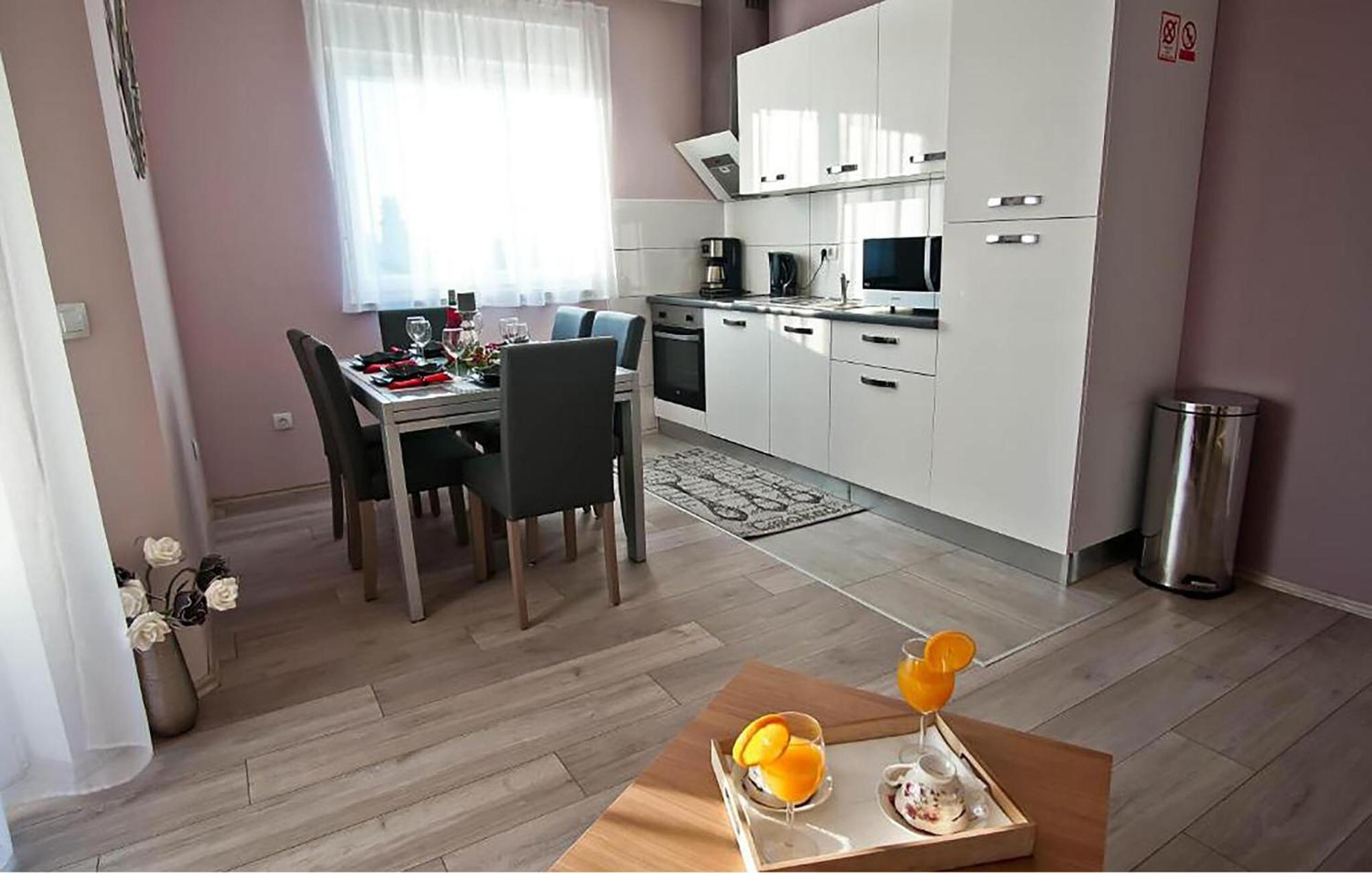 Apartment Stunning In With Wifi *