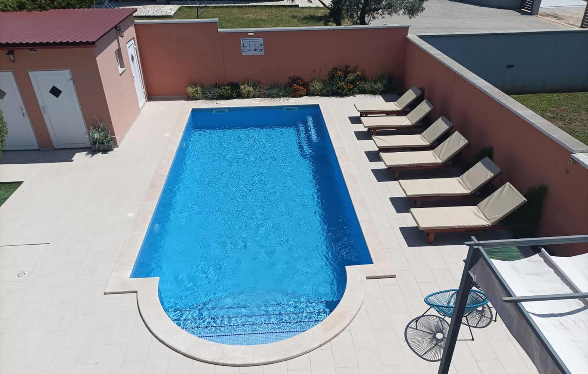 Stunning In With Wifi Apartman Pula