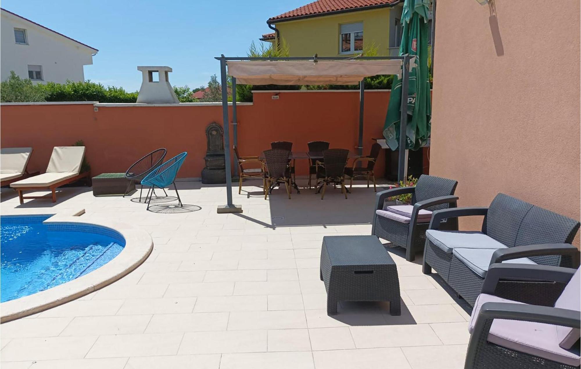 Stunning In With Wifi Pula